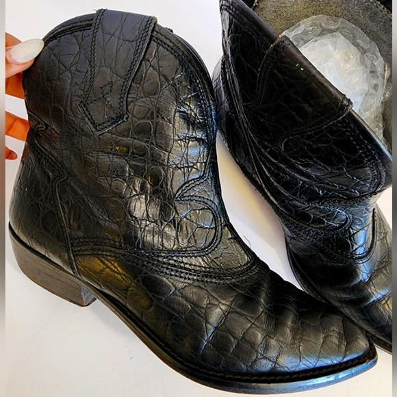 Vero Cuoio Women's Black Crocodile Embossed Cowboy Rodeo Western Boots, sz 7.5 - Picture 8 of 13